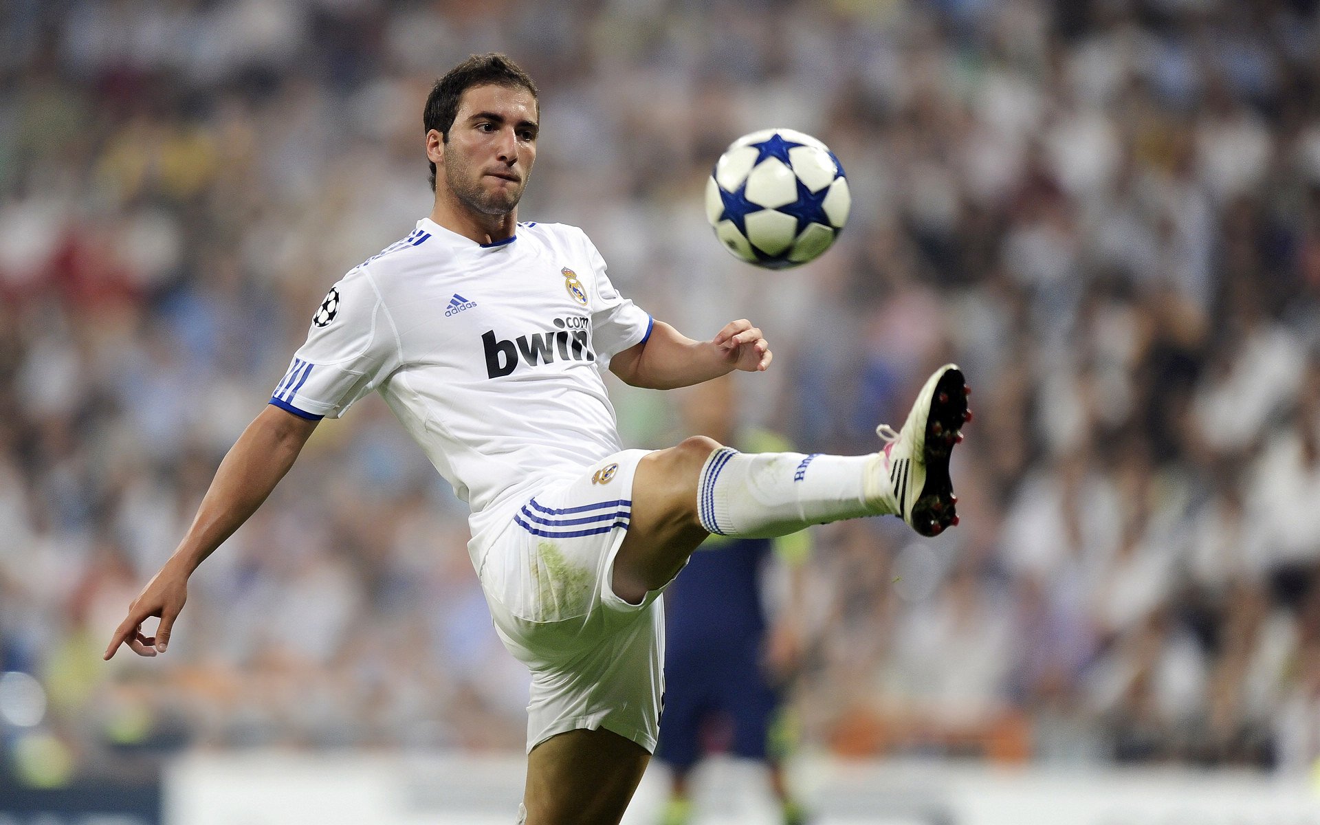 星空体育app下载-Berger 精准传球推动进攻节奏